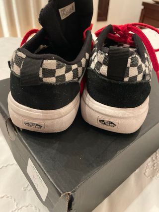 Zapatillas Vans Checkerboard Negras y blancas 36,5