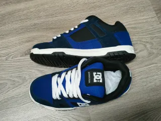 Zapatillas skate DC Talla 42.