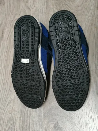 Zapatillas skate DC Talla 42.