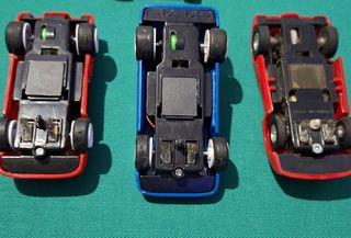 3 carrinhos de pista de automóveis, vintage