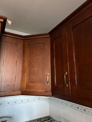 Cocina completa madera y mármol