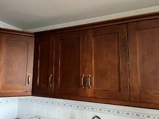 Cocina completa madera y mármol