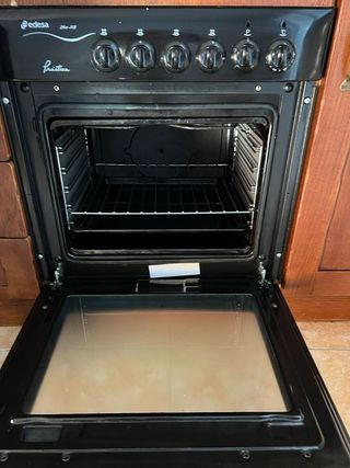 Cocina completa madera y mármol