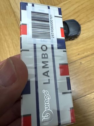 Bburago Lamborghini Urus Negro escala 1:64