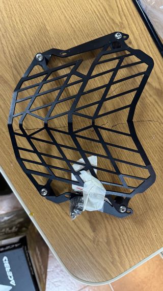 Protector Faro Moto Negro