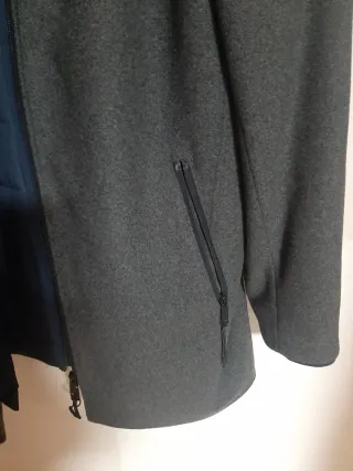 Abrigo de hombre gris