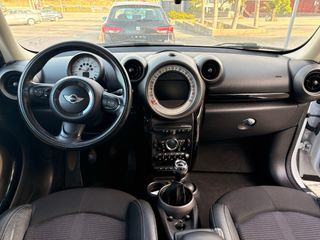 MINI Countryman 2011