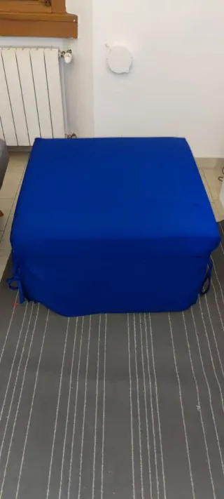 Poltrona letto blu in tessuto