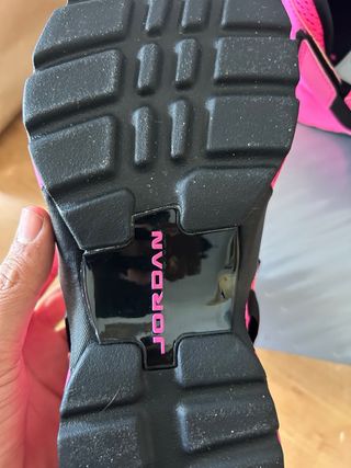 Nike Jordan Runner LX Rosa y Negro