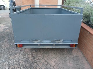Remolque para motos y multiusos