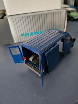 Mercedes Sprinter 1/43