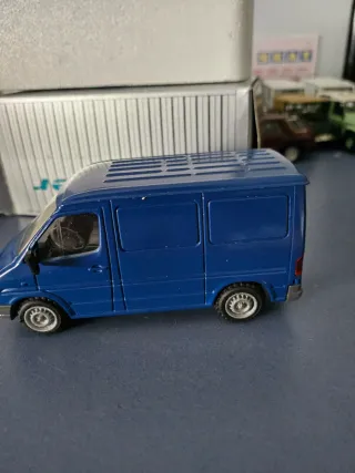Mercedes Sprinter 1/43