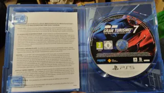 Gran Turismo 7 PS5, abierto pero sin usar