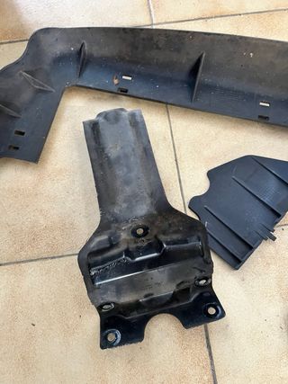 Mitsubishi Colt 6 piezas