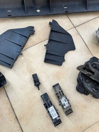 Mitsubishi Colt 6 piezas