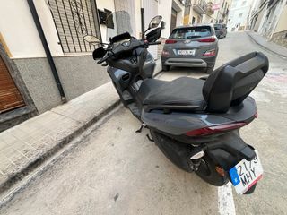 Yamaha Tricity 300 gris