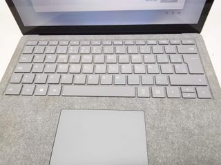 E54241-0 Pc Portatil Microsoft Surface Laptop 2