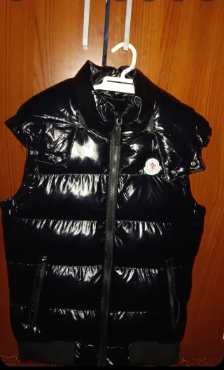 Chaleco Moncler Negro Brillante