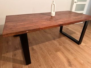 Mesa de comedor SKLUM 200x100 Acacia maciza. Nueva