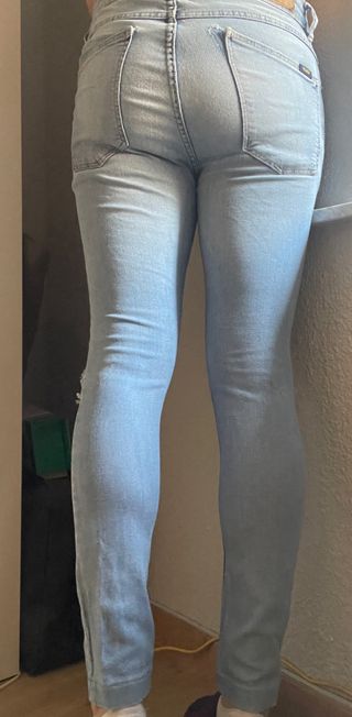 Pantalones vaqueros rotos Pull&Bear - Talla 36