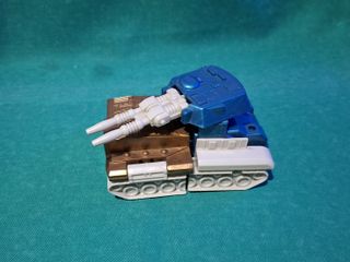 Belíssimo Transformer com armas, vintage