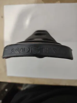 Sillín de trial marca monty