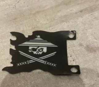 Bandiera pirata teschio con spade