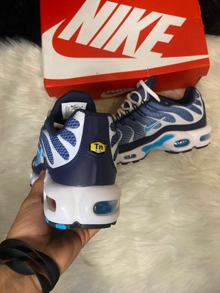 Zapatillas Nike Air Max Plus Azules y Blancas