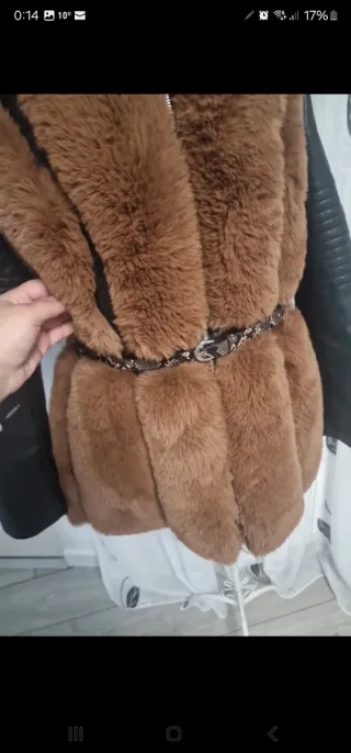 Abrigo Piel Marrón y Negro con Cinturón