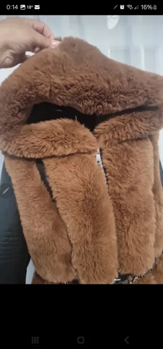 Abrigo Piel Marrón y Negro con Cinturón