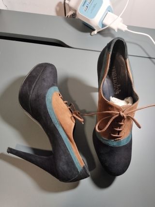 Zapatos Manolo's Elda Ante y Plataforma