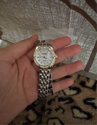 Orologio Caryno elegante con strass