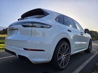Porsche Cayenne turbo s