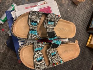 Ciabatte donna con strass e perline