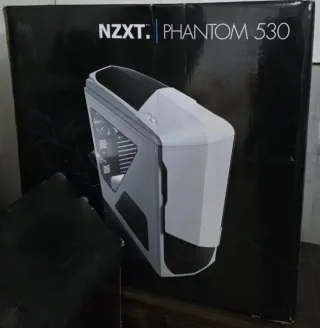 Torre NZXT Phantom 530