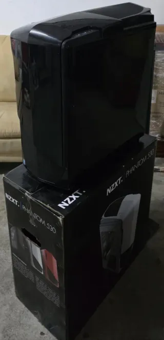 Torre NZXT Phantom 530