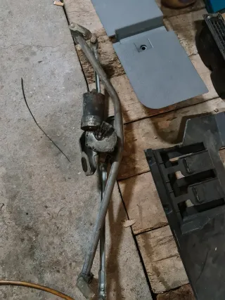 Motor limpiaparabrisas T4 2.4