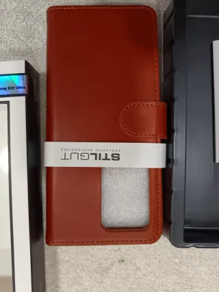 Funda Stilgut para móvil de piel