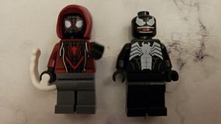 LEGO 76276 Venom vs Miles Morales