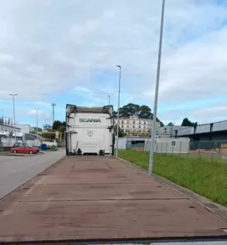 Semirremolque plataforma HOMOLOGADA PARA 44 TONELA