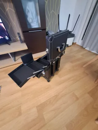 Maleta Maquillaje y Cabeza Maniquí