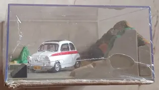 Diorama Fiat Nuova 500 America 1:43