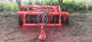 Tractor Massey Ferguson Rojo