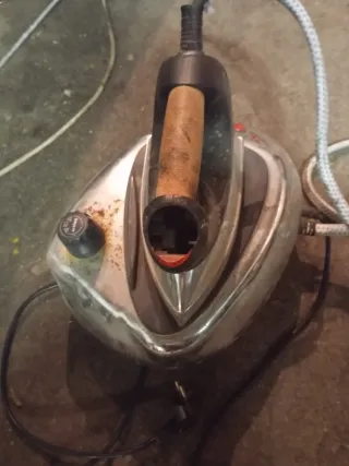 Centro de planchado antiguo.funciona perfectamente