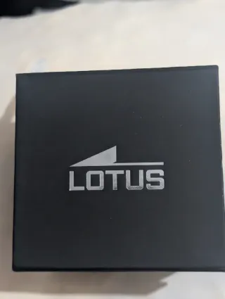 Reloj Lotus Cronógrafo Negro y Plateado