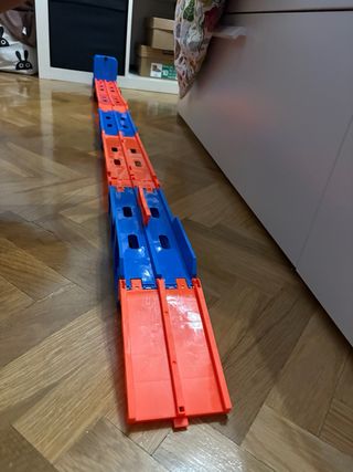 Camión lanzadera porta coches azul y naranja