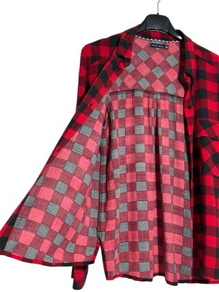 Camicia a quadri rossa e nera Bershka
