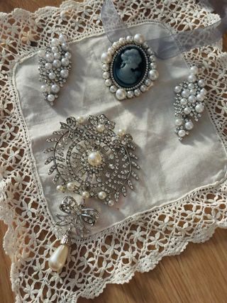 Aderezo fallero camafeo perlas