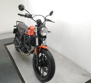 DUCATI SCRAMBLER SIXTY2 2019 18418 kms.