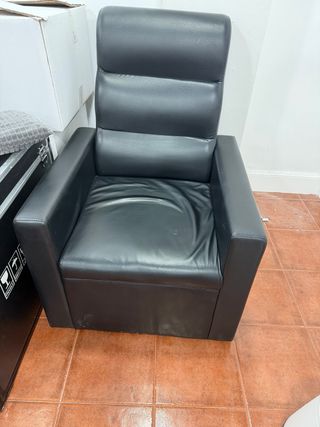 Sillón de piel negro